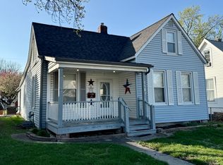 1509 N 3rd St, Saint Charles, MO 63301