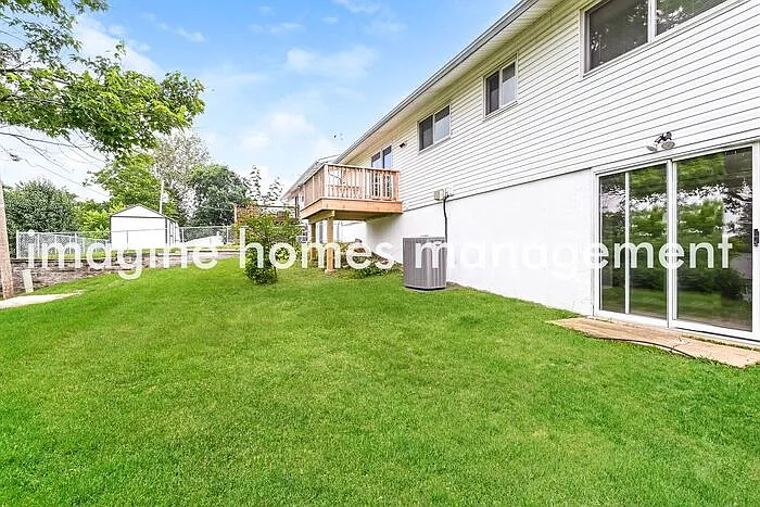 4269 Massabielle Dr — Photo 14