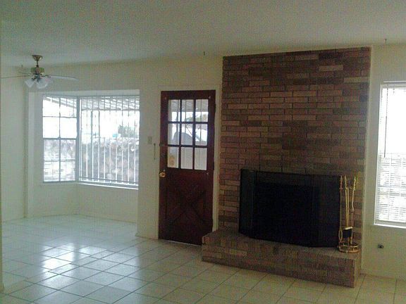 2nd image of 8623 Mettler Dr