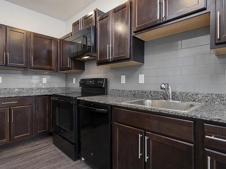 Kitchen and Appliances