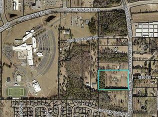 1401 S Houston Lake Rd, Kathleen, GA 31047