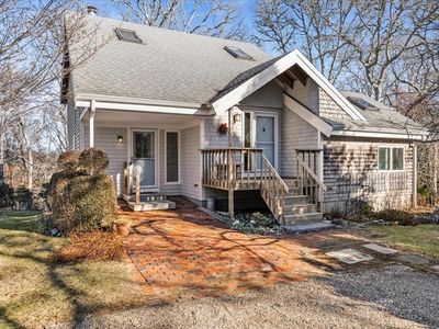 28 Lawrence Farm Rd, Falmouth, MA, 02543