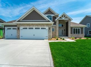 13124 Bluestem Dr, Saint John, IN