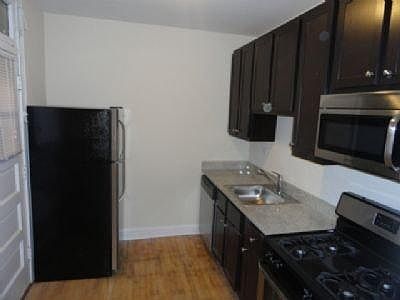 1st image of 2318 W Granville Ave