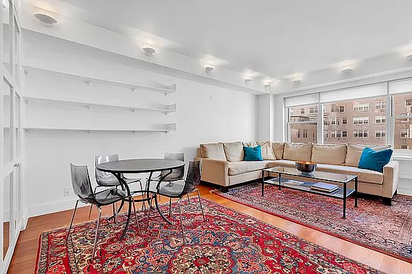 1st image of 20 E 9th St #12T