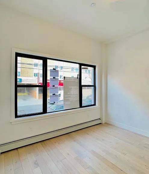 346 Stanhope St #2 — Photo 2