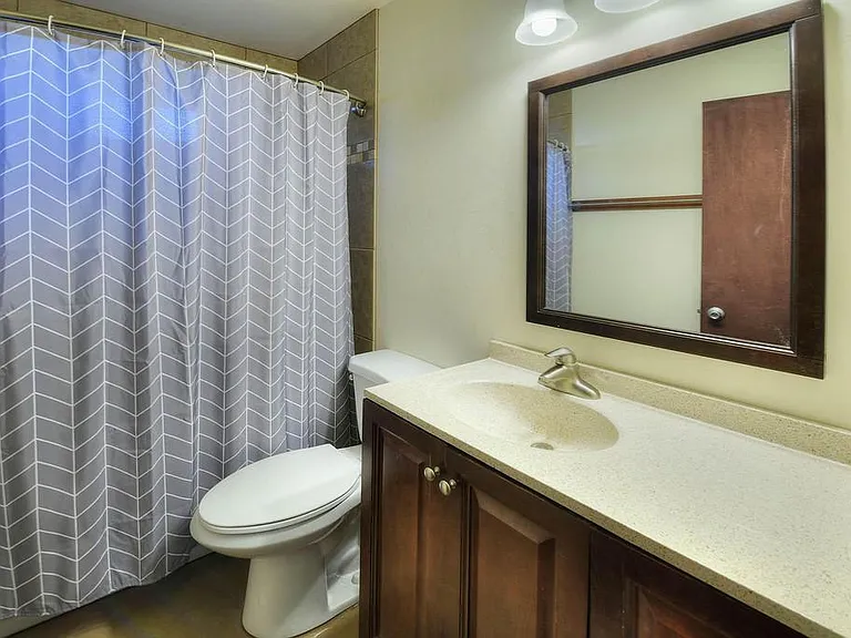 832 E Lester St — Photo 11