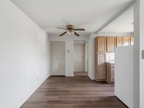 5th image of 3828 Washington Ave #11