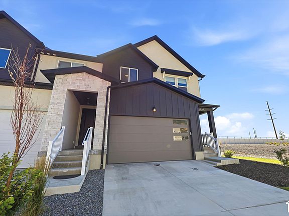 3rd image of 4646 S Alder Dr #223