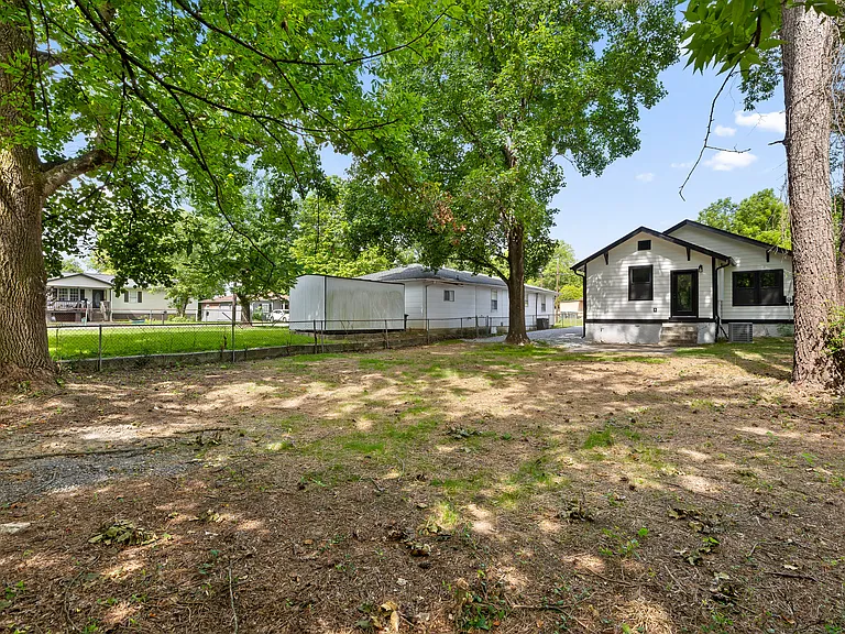 1308 S Lyerly St — Photo 30