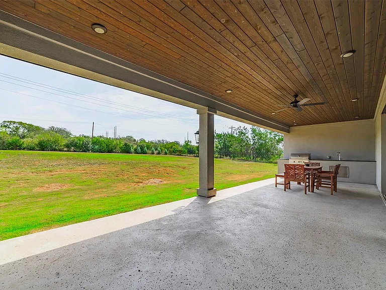 104 Lazy Oak Pl — Photo 16
