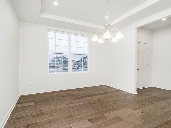 4th image of 6942 Blackwater Ln