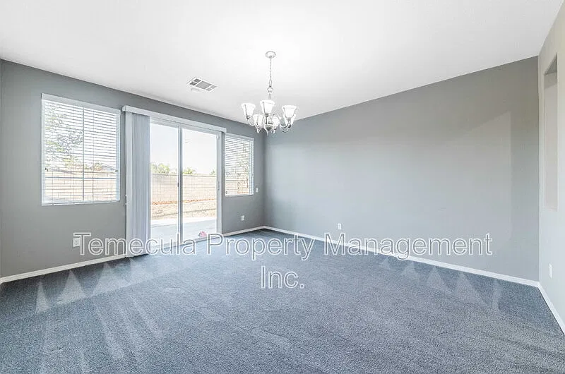 4 bed, 3.0 bath, 2389 sqft, $3,495 — Photo 2