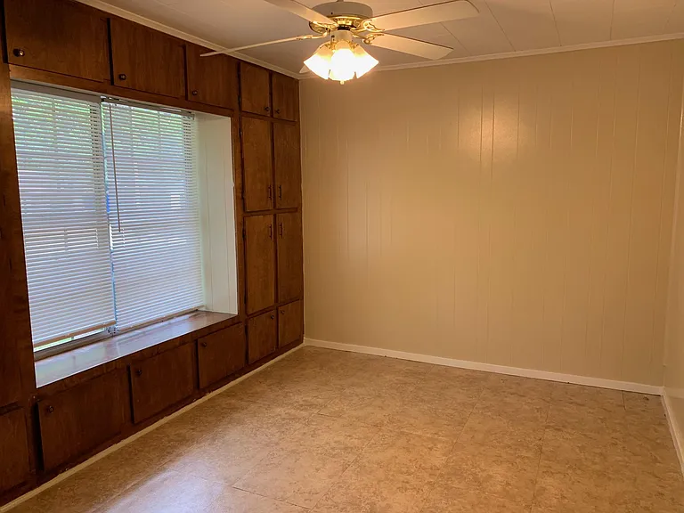501 Glover Dr — Photo 16