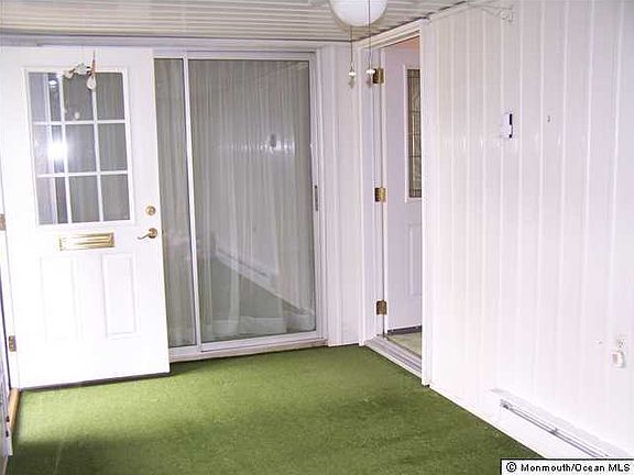 2nd image of 447 Cheshire Court #B
