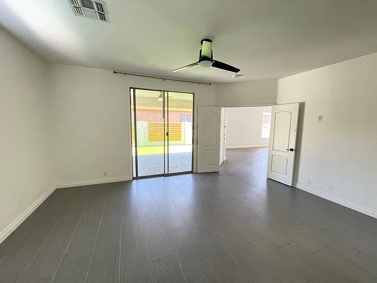 2670 E Hulet Dr — Photo 26