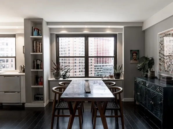 266 East Broadway image 1 of 8