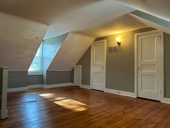 3rd image of 510 W Orange St #2