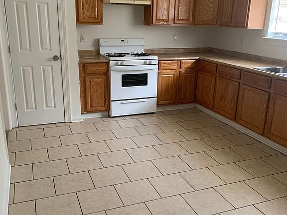 4th image of 7730 Shubert St #7730