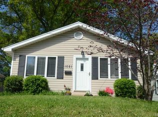 1021 Lindemann Rd, Saint Louis, MO 63131