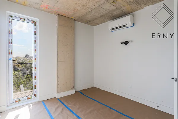 Rented by ERNY LLC | media 21