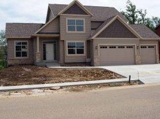 3542 Stone Point Dr NE, Rochester, MN 55906