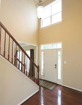 3rd image of 10805 Reynard Fox Ln