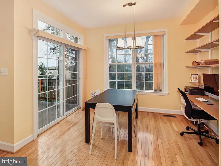 2958 Thompson Park Ln — Photo 9
