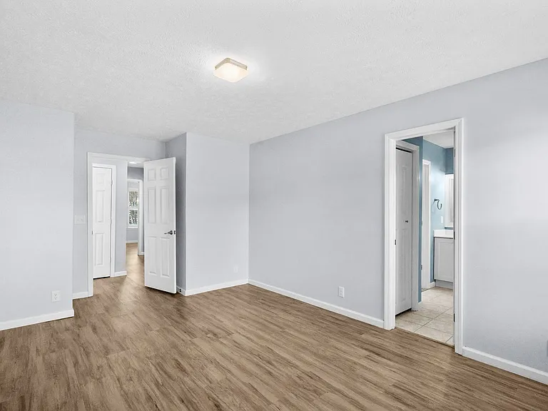 583 Bucks Trl — Photo 14