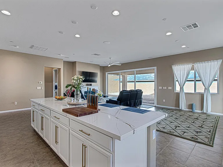 10930 Krista Leigh Ave — Photo 33