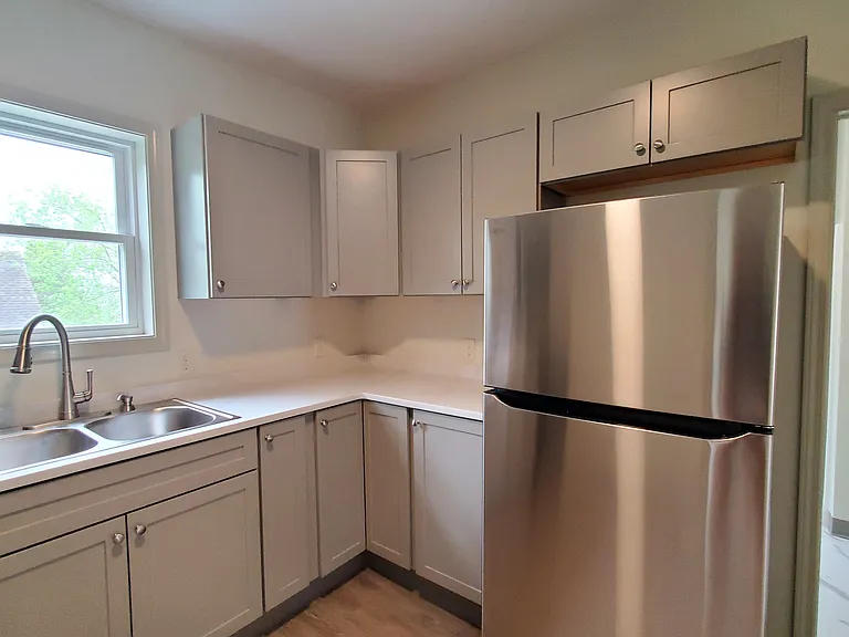 45 Main St #1-R — Photo 4