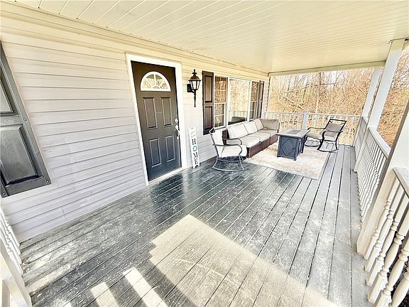 5th image of 781 McClane Farm Rd