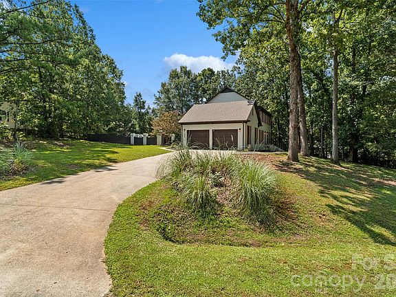 5th image of 690 Knighton Hill Rd