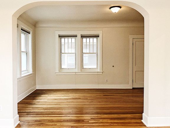 5th image of 1715 & 1717 N Stanton St #3