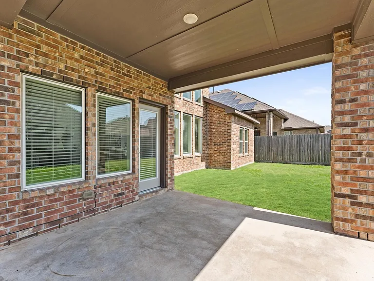 955 Smokethorn Trl — Photo 37