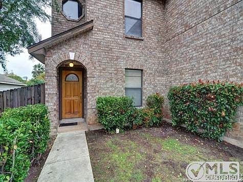 3rd image of 13531 Mason Crest Dr