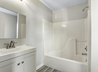 297 Mermaid Dr, Manahawkin, NJ 08050