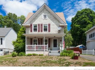 1252 Hanover Ave, Meriden, CT 06451