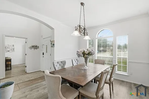 1410 Katie Lynch Dr — Photo 1