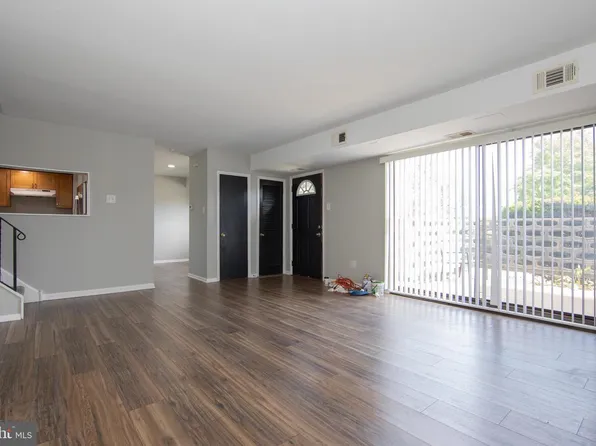 1518 Manley Rd APT B26, West Chester, PA 19382