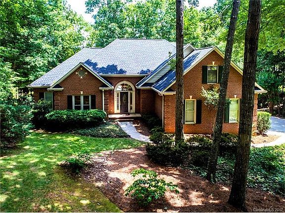 4th image of 1723 Walden Pond Ln