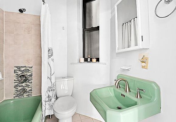 5th image of 357 Sterling Pl #A3