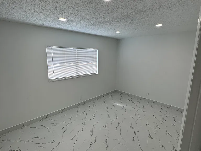 1335 S Dixie Hwy #4 — Photo 7