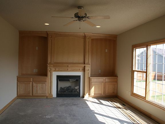 Great Room with Built-ins