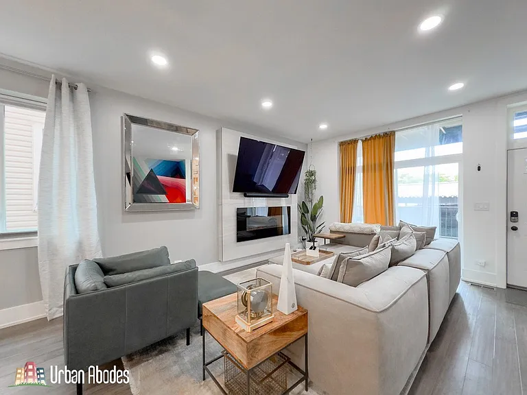 1812 N Sawyer Ave #1RAC — Photo 8