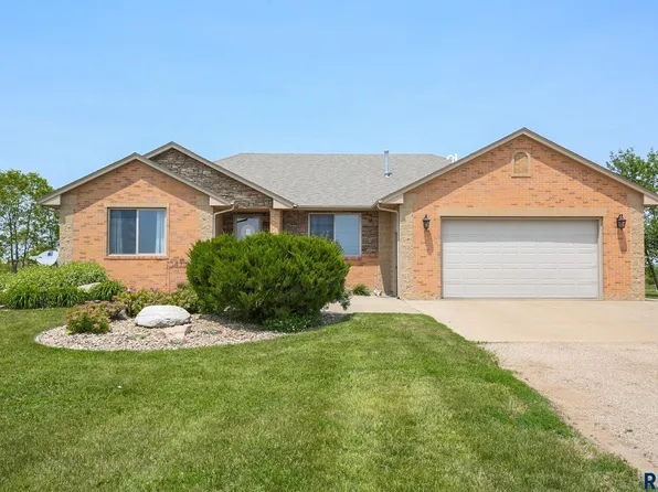 46402 279th St, Lennox, SD 57039
