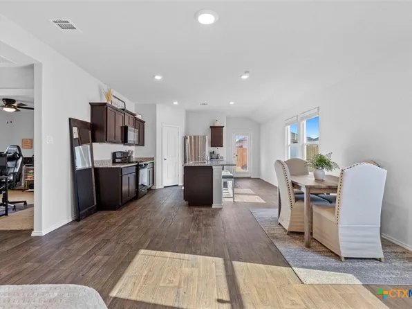 133 Roanwood Dr, San Marcos, TX 78666
