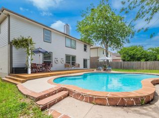 208 Settlers Valley Dr, Pflugerville, TX 78660