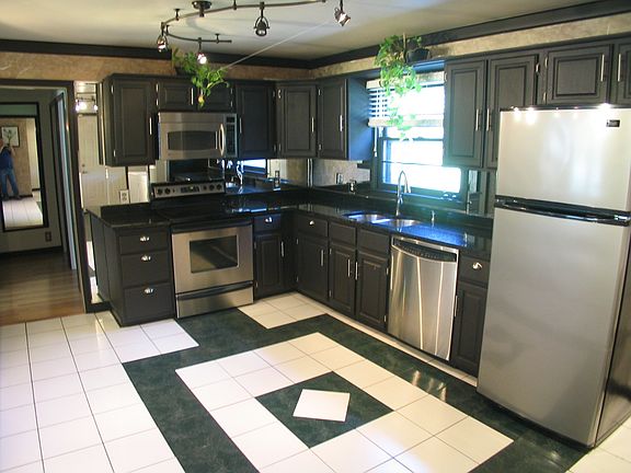 5th image of 3327 N Ellen Dr