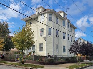 241 Vermont Ave, Providence, RI 02905